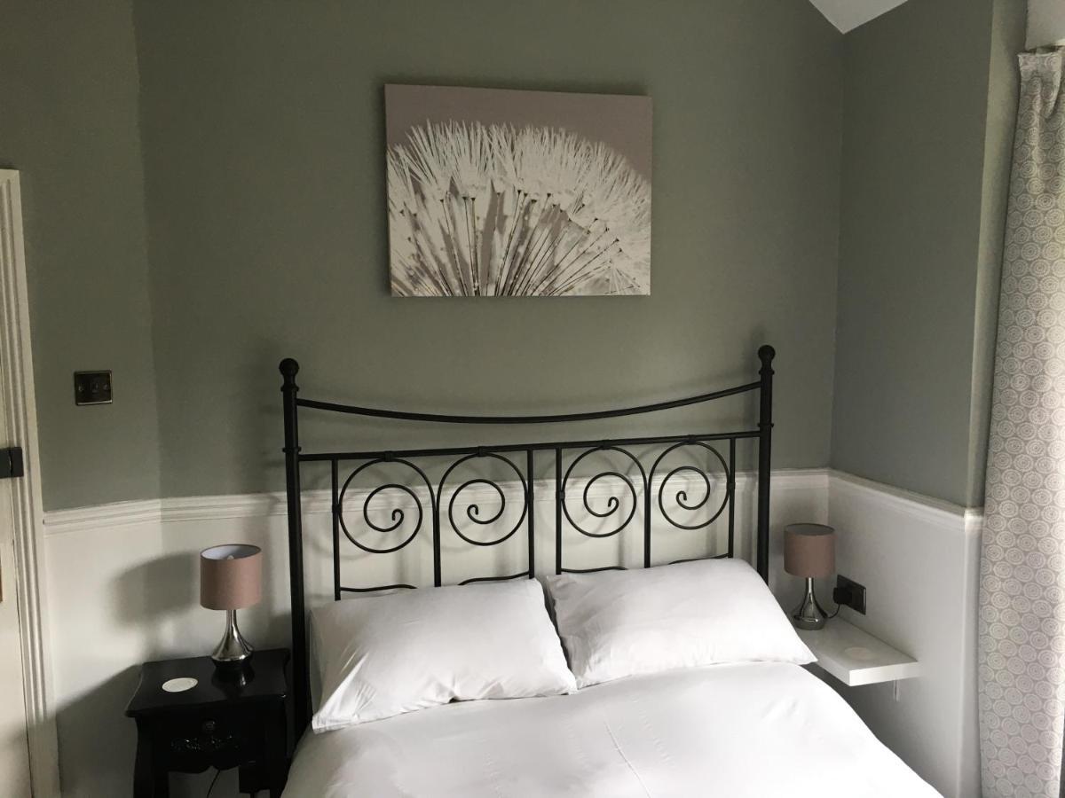 Twin Oaks Guest House Cadnam Exteriér fotografie