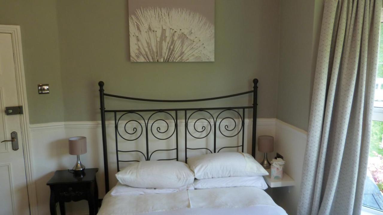 Twin Oaks Guest House Cadnam Exteriér fotografie
