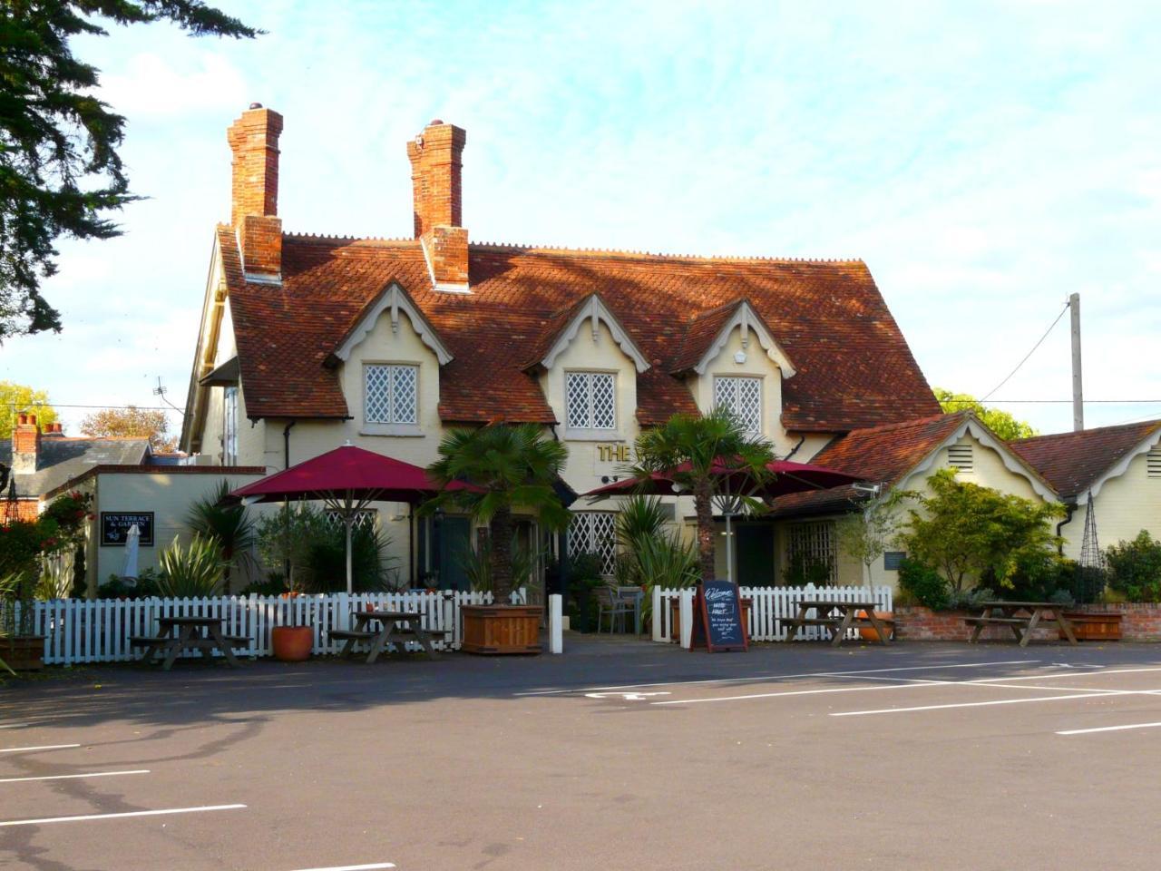 Twin Oaks Guest House Cadnam Exteriér fotografie